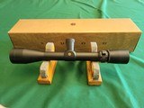 Leupold Vari-X III 3.5-10x40mm, matte, tactical, Multicoat 4, mill dot reticle - 1 of 5