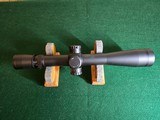 Leupold Vair-X III 3.5-10x40 Long Range, small dot reticle, excellent condition - 1 of 5