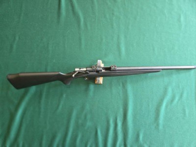 Browning T-Bolt in 17 HMR, mint condition - Image 1 of 8