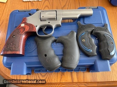 Smith Wesson model 66 revolver