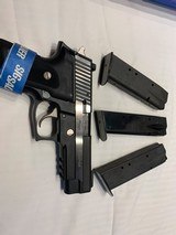 Sig Sauer P226R Equinox .40S&W - Used - 6 of 14