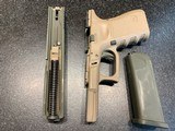 Glock G23C Gen 3, .40S&W with Custom Cerakote finish and all accessories - 9 of 12