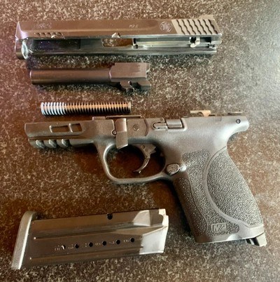 Smith & Wesson M&P-9 M2.0 Compact in 9mm, no Thumb Safety - Image 7 of 15