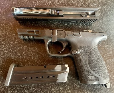 Smith & Wesson M&P-9 M2.0 Compact in 9mm, no Thumb Safety - Image 6 of 15