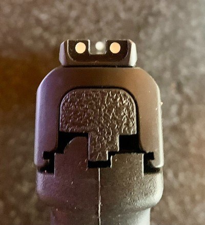 Smith & Wesson M&P-9 M2.0 Compact in 9mm, no Thumb Safety - Image 5 of 15