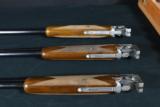 RARE BROWNING SUPERPOSED
12 GA PIGEON 3 BARREL SET WITH CASE
- 12 of 17