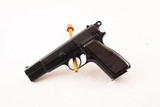 BROWNING HI POWER 9 MM ( NAZI MARKED ) - 1 of 8