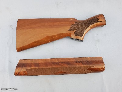 REMINGTON MODEL 1100 12 GA STOCK AND FOREARM