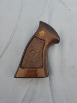 SMITH & WESSON N FRAME GRIPS - 1 of 3