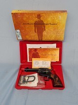 RUGER VAQUERO .45 LONG COLT JOHN WAYNE
COMMEMORATIVE