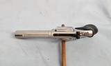 SMITH & WESSON 617-6 .22 L.R. - 9 of 13