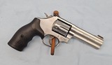 SMITH & WESSON 617-6 - 4 of 10