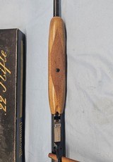 BROWNING SA-22 .22 L.R. GRADE I - 16 of 19