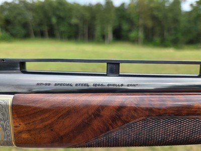GRADE 5 BROWNING BT99 12 GAUGE - Image 10 of 17