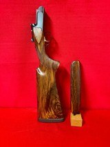 Perazzi MX12 Sporter 32 inch Beautiful Wood - 4 of 10