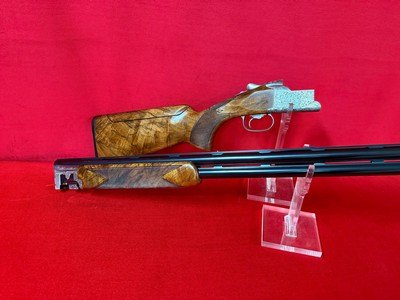 Browning B725 Medallion Limited Edition 32 inch 12 Gauge LIKE NEW - Image 4 of 12