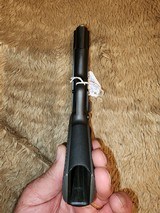 Dan Wesson Valor 1911 45 ACP - 6 of 12