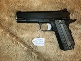 Dan Wesson Valor 1911 45 ACP - 9 of 12