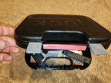 Glock G19 Gen3 9mm mint w 3 mags - 8 of 9