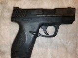 Smith & Wesson MP Shield 9mm w 3 mags