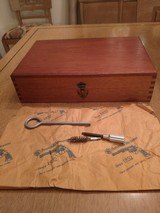 Smith &Wesson 27-2. .357 magnum - 6 of 13