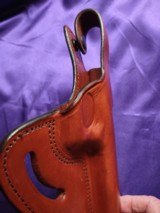 TAGUA GUN LEATHER HOLSTER - 3 of 7