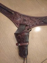 Leather holster rig, revolver