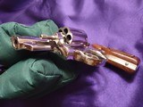 SMITH & WESSON - 10 of 13