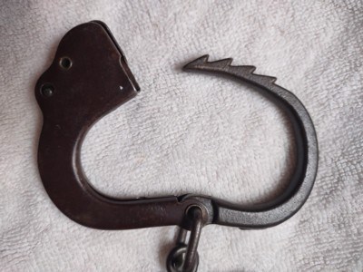 Hand cuffs, all steel, 1920 - Image 3 of 7