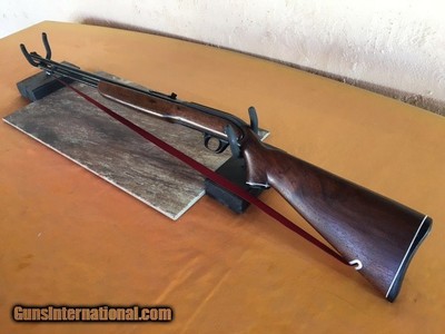 J.C. Higgins Model 31
Semi
Auto
.22 Rifle