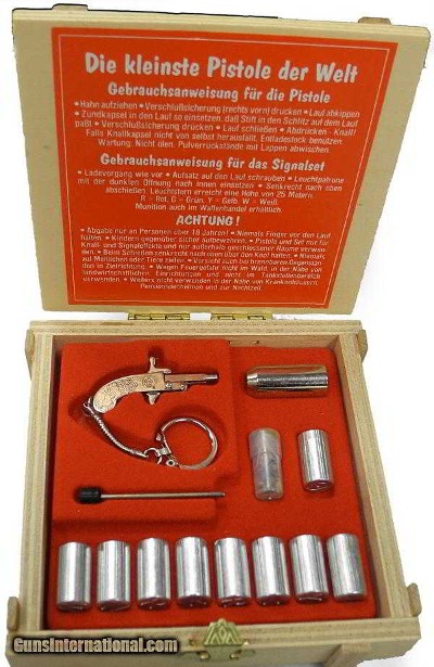 BERLOQUE MINIATURE FLARE AND CAP GUN IN PRESENTATION WOODEN BOX, NEW