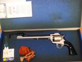FREEDOM ARMS MODEL 252 DUAL CYLINDER .22LR/.22MAG,
NEW IN BOX - 1 of 12