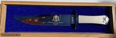 BROWNING BOWIE KNIFE LTD EDITION #89 OF 500, NEW IN DISPLAY CASE