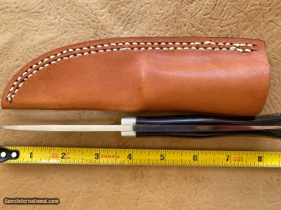 J. B. MOORE CUSTOM KNIFE, DROP POINT, BUFFALO HORN, NEW WITH SHEATH - Image 3 of 3
