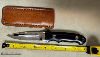 NELSON PARKER OF MICHIGAN
BLACK CANVAS MICARTA BOOT/FIGHTING KNIFE