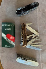 VICTORINOX SWISS ARMY CHAMPION KNIVES, CHOICE OF BUFFALO HORN,MOTHER OF PEARL, OR RED STAG, NEW - 1 of 3