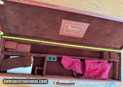 BROWNING CUSTOM SHOP GUN CASE, MADE IN ITALY, TO FIT 32" BL, FANCY LEATHER, NEW