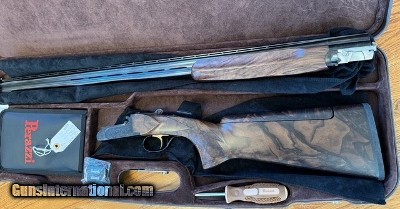 PERAZZI MX28B LUSSO 32"
BLUE, ADJUSTABLE COMB, NEW