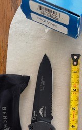 BENCHMADE 580 BARRAGE, FIRST PRODUCTION, 165/1000, BLACK, NEW IN BOX. - Image 2 of 2