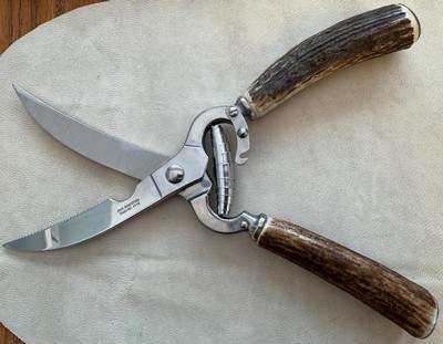 POULTRY SHEARS WITH EUROPEAN RED STAG HANDLES, MADE BY SOLINGEN GERMANY, NEW. - Image 3 of 3