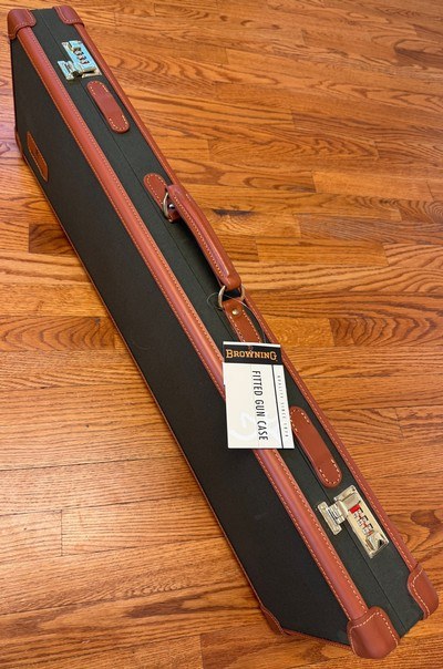BROWNING CUSTOM SHOP FITTED LEATHER/CANVAS GUN CASE,33 1/2