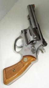 Smith & Wesson 63-6 shot 22 1980-81 - 18 of 18