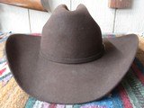 VERY NICE BROWN FELT STETSON COWBOY HAT from COLLECTING TEXAS – EXCELLENT CONDITION – SIZE: 7-1/8 with 4” BRIM - 3 of 8