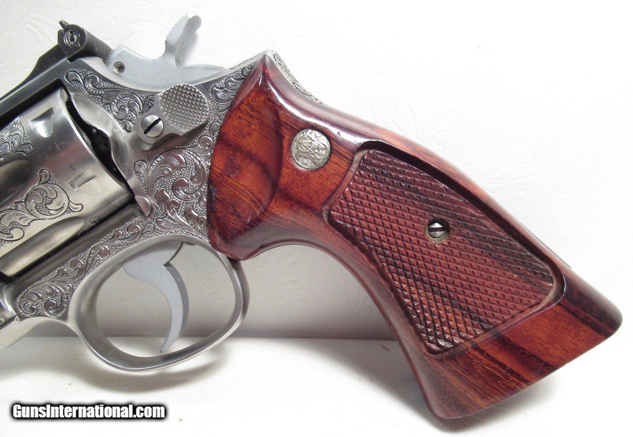 HIGHLY ENGRAVED SMITH & WESSON MODEL 66-1 REVOLVER from