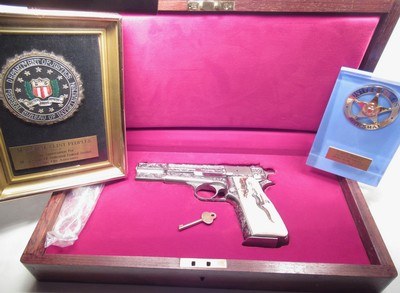BEAUTIFUL ENGRAVED BROWNING HI-POWER PISTOL and OTHER ITEMS from COLLECTING TEXAS – U.S. MARSHALL CLINT T. PEOPLES COLLECTION