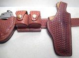 EL PASO SADDLERY MADE GUN RIG with SMITH & WESSON HANDCUFFS from COLLECTING TEXAS - 4 of 13
