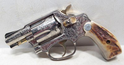 FANTASTIC FRANK HENDRICKS ENGRAVED SMITH & WESSON MODEL 36 REVOLVER from COLLECTING TEXAS – 2” BARREL – GOLD ACCENTS