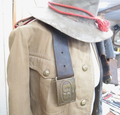 ANTIQUE PHILIPPINE CAMPAIGN USED COLT S.A.A. REVOLVER with UNIFORM, HAT, HOLSTER, BELT, MESS KIT, ETC. from COLLECTING TEXAS - Image 17 of 19