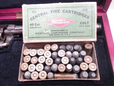 VERY EARLY ANTIQUE COLT SINGLE ACTION ARMY REVOLVER from COLLECTING TEXAS – SHIPPED 1875 – PRESENTATION CASE and AMMO INCLUDED - Image 18 of 20