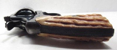 COLT PYTHON MODEL .357 MAGNUM REVOLVER from COLLECTING TEXAS – 58 YEAR-OLD - REAL JIG BONE GRIPS - Image 10 of 17